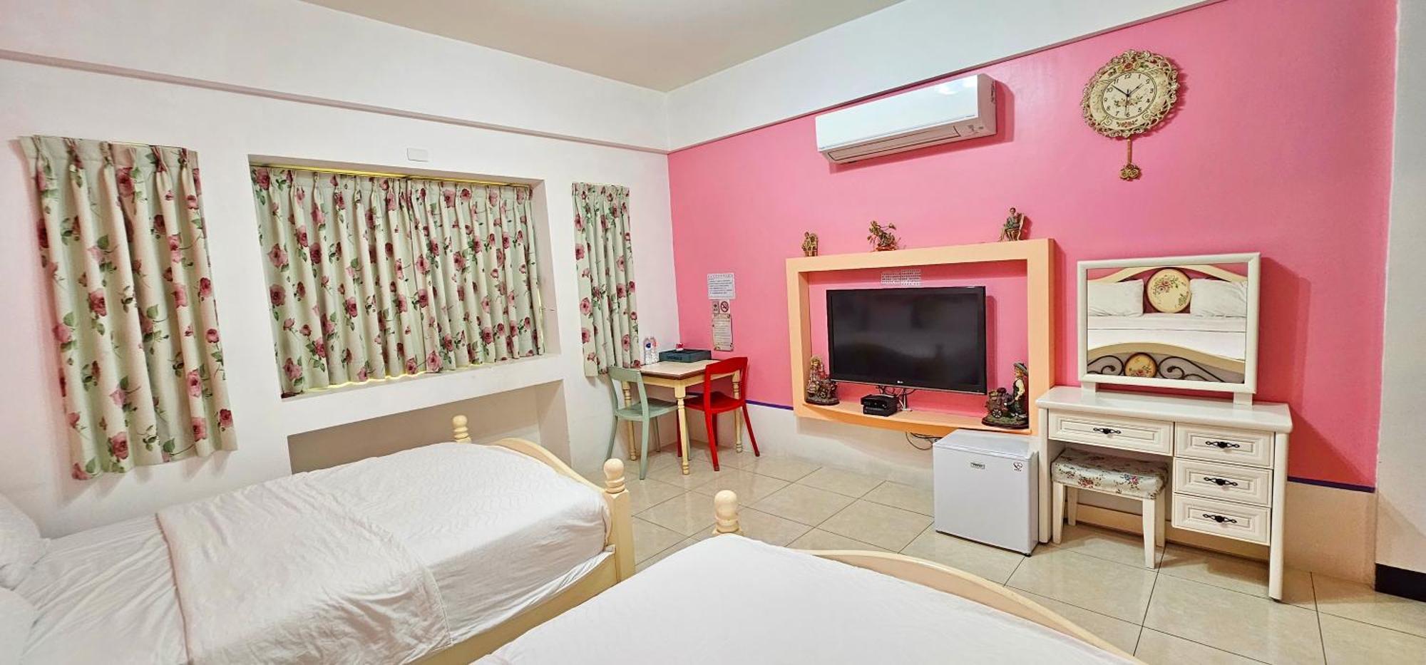 Loyofun Bed & Breakfast Donggang Exterior photo